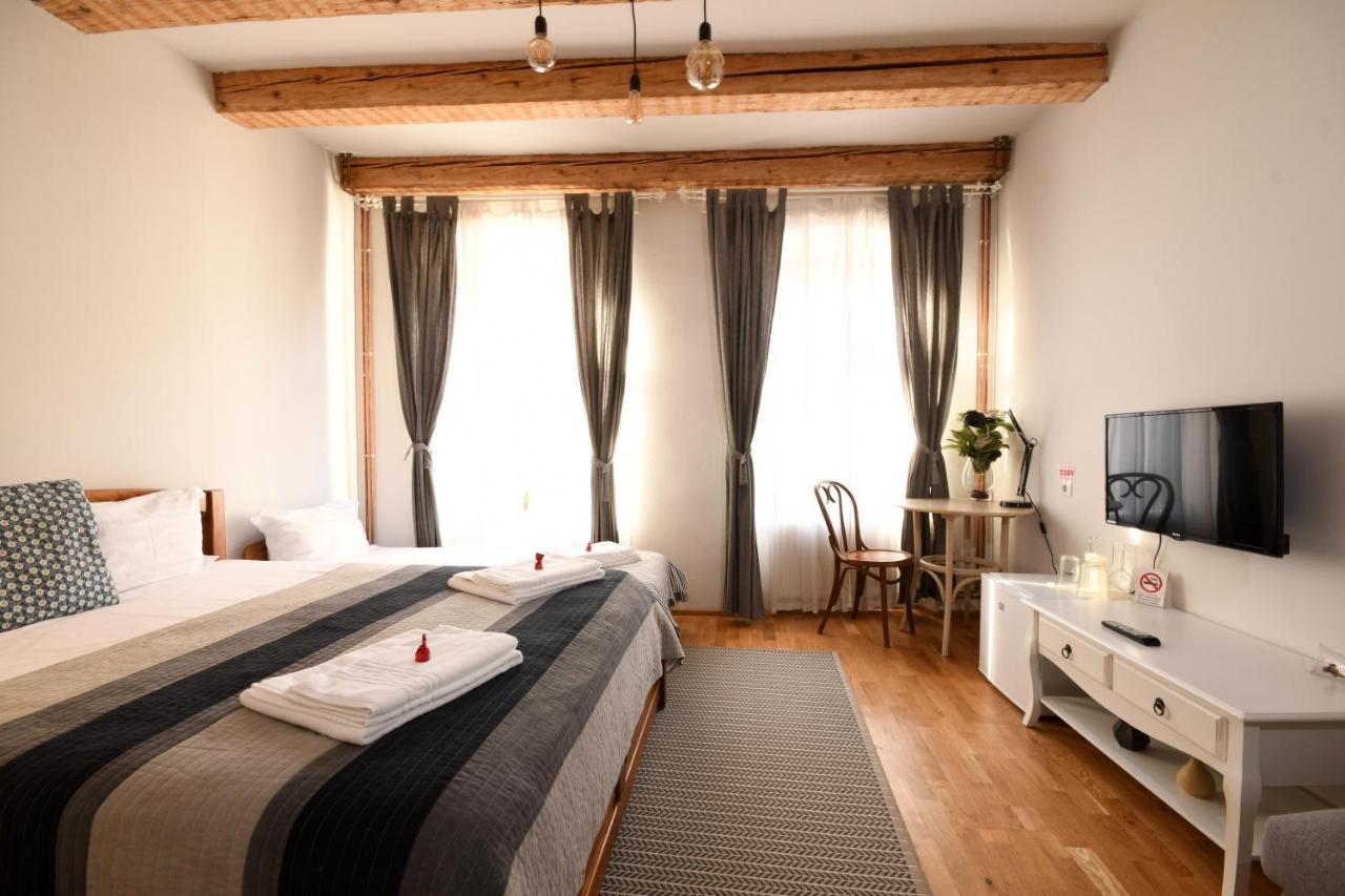 Wood House Republicii Hotel Braşov Exterior foto