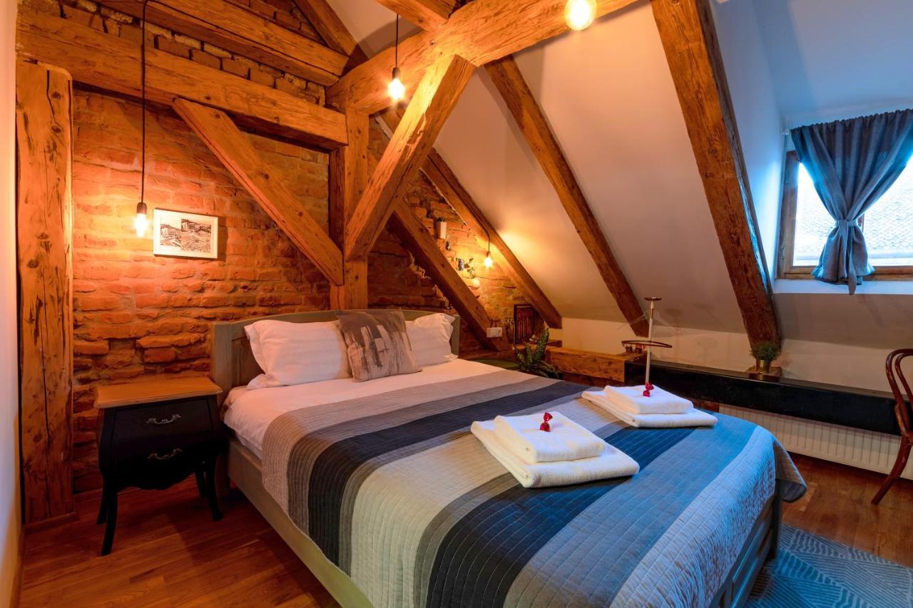 Wood House Republicii Hotel Braşov Exterior foto